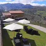Guest house Valle La Fuente 3*