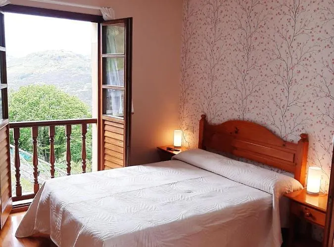 Pensión Valle La Fuente 3*