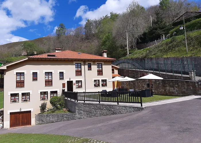 Valle La Fuente Pensión 3*